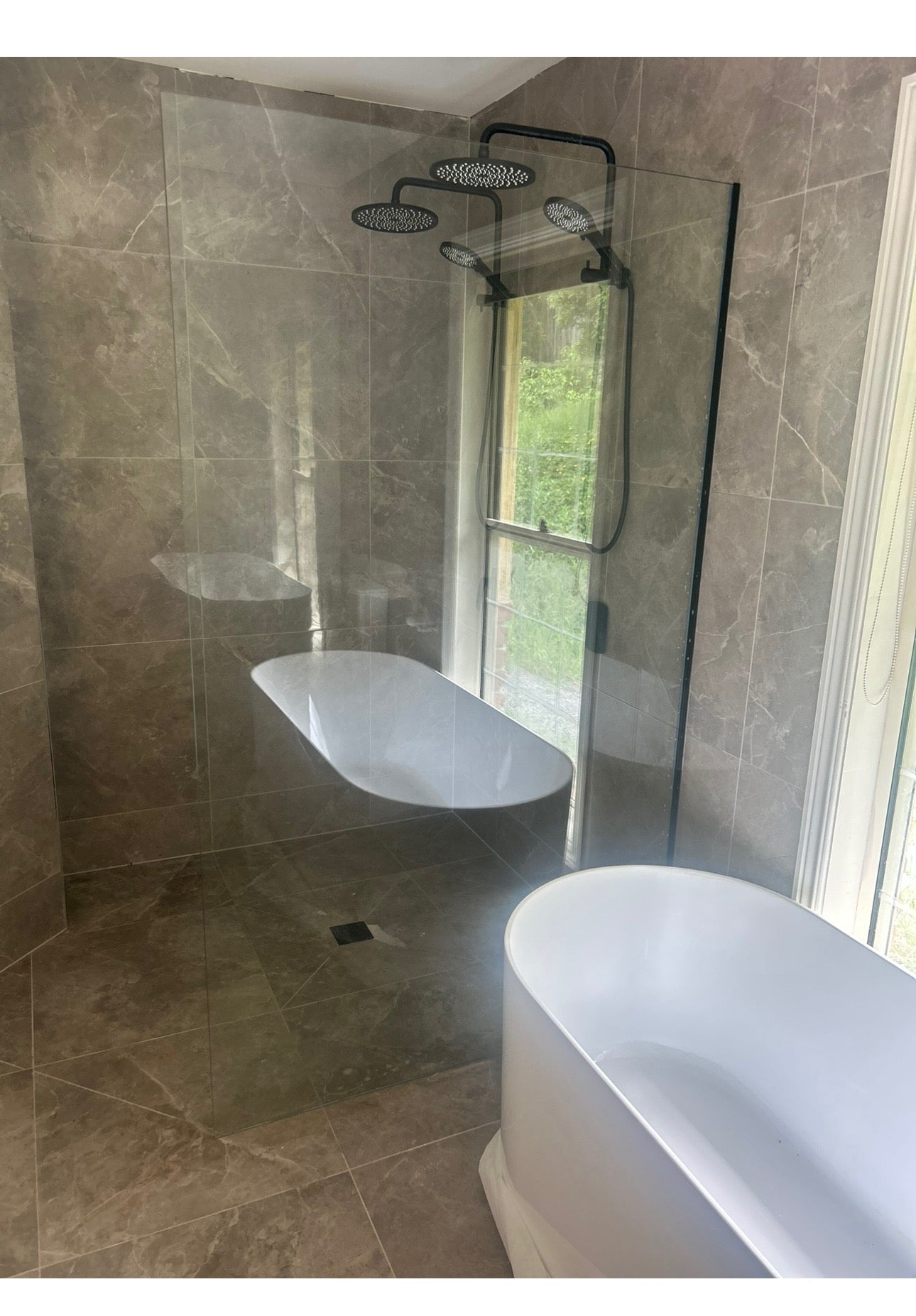 Frameless Shower Screens